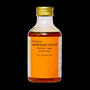 Aceite Herbal Ayurvédico Arya Vaidya Sala Arimedadi Tailam para el Cuidado de la Piel en Botellas Hechas en India - Product Image 1
