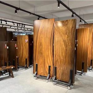 Popolare Tavolo da Pranzo Rustico Grande per 8 Persone con Piano in Legno Massello di Noce e Saman per Ristoranti, Costruzione in Legno Solido - Product Image 1