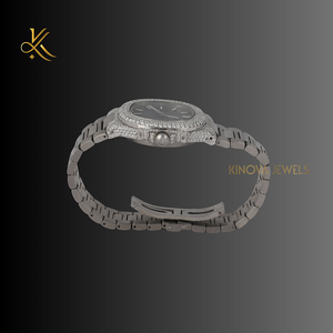 Montre en diamant Moissanite de luxe intemporelle avec un savoir-faire supérieur et une moissanite étincelante pour un look sophistiqué et élégant - Product Image 6