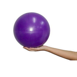 Mini Pelota de Yoga y <span class=keywords><strong>Pilates</strong></span> de PVC de 9 Pulgadas <span class=keywords><strong>para</strong></span> Ejercicios de Core y Barre - Product Image 2