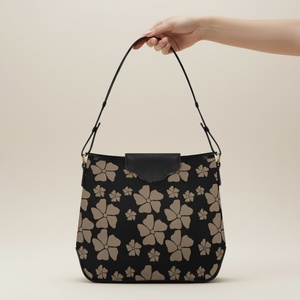 Sac à main pour femmes Aloha Hawaii Brown Flower College en cuir PU, imprimé personnalisé, grand sac à fermeture éclair, sac bandoulière, sac à épaule en cuir - Product Image 1