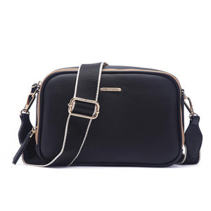 Nuevo Bolso Cuadrado Pequeño, Simple, de Gran Capacidad, Versátil, Moderno y un Bolso Bandolera Popular Entre Influencers Online - Product Image 1