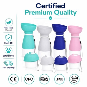 <span class=keywords><strong>Bottiglia</strong></span> Unica 3-in-1 in Silicone per Animali Domestici, Pieghevole, per Acqua e Cibo, Ideale per Viaggi in Auto ed Escursioni - Direttamente dalla Fabbrica - Product Image 1