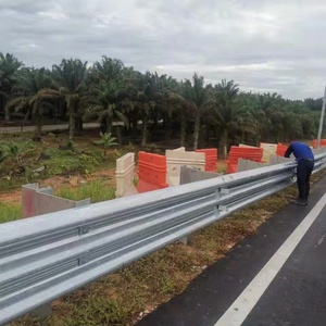 OEM ODM nhà máy <span class=keywords><strong>aashto</strong></span> <span class=keywords><strong>M180</strong></span> mạ kẽm guardrails để bảo vệ trên đường cao tốc tùy chỉnh chất lượng cao - Product Image 2