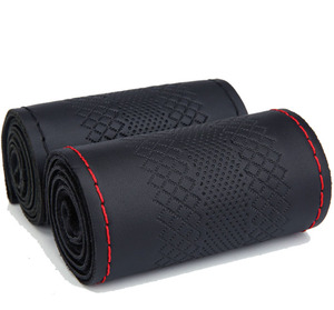 Napa <span class=keywords><strong>cuir</strong></span> noir gaufré couture à la main couture couverture de <span class=keywords><strong>volant</strong></span> pour voiture taille moyenne universelle - Product Image 2