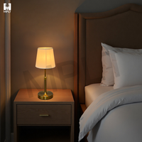 Lampe de table rechargeable en tissu de luxe réglable, sans fil, LED, pour restaurant, bureau, commande tactile, style nordique, hôtel, bar, blanc chaud