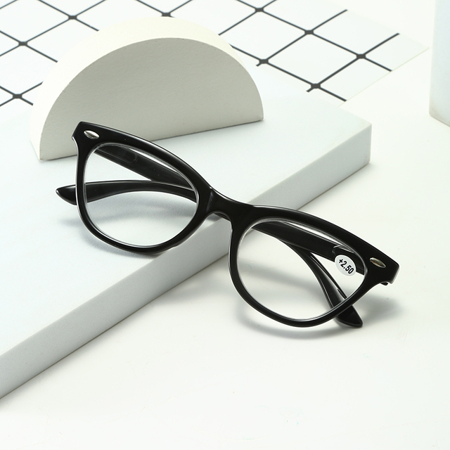 2024 Wholesale Promotion New Popular Classical Frames Black Metal Reading Glasses Riveted Spring Hinge Unisex Eyewear Fashion