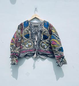 เสื้อแจ็คเก็ตถักปักลายผ้าฝ้ายทำมือระดับพรีเมียมสำหรับผู้หญิงช่วงฤดูใบไม้ร่วง |   เสื้อครอปผูกเอวสไตล์โบโฮลายดอกซูซานี แฟชั่นบูติก - Product Image 2