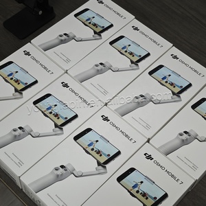 DJI Osmo Mobile 7 กิมบอลมือถือรุ่นใหม่ล่าสุด หมุนเร็ว ระบบกันสั่น 3 แกน พกพาสะดวก พับเก็บได้ ดีไซน์แม่เหล็ก ของแท้จาก DJI - Product Image 4