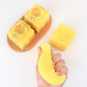 Juguete Antiestrés de Queso Moldable, Cubo de Queso Simulado, Textura Ultra Suave de Tofu, para Niños y Adultos - Product Image 4