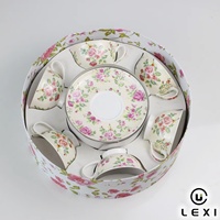 Ensemble de tasses à thé et soucoupes en porcelaine florale vintage britannique de luxe avec bordure dorée