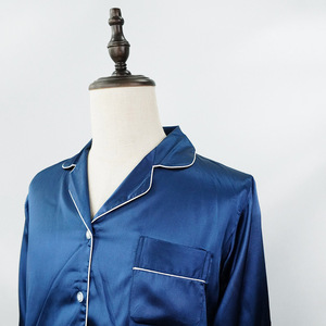 Vente en gros Ensemble pyjama de nuit pour femmes Ensembles de nuit deux pièces en polyester pour le printemps pour femmes - Product Image 3