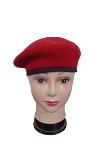 Chapeau béret en laine unisexe de haute qualité Style extérieur personnalisé en gros couvre-chef pour adultes pour une utilisation formelle pour le gouvernement saoudien - Product Image 2