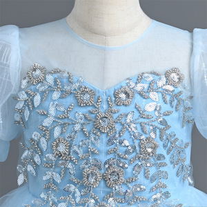 Robe de soirée longue rose de haute qualité pour filles, brodée, style princesse, idéale pour les mariages et les fêtes - Product Image 3