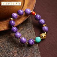 Bracelet en perles de Charoite violette avec des perles d'appoint rouges et turquoise