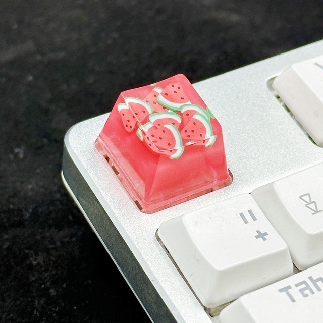 Hot Selling Individual Epoxy Resin Keycaps Fruit Patterns for Cross-Axis Wireless Keyboards Cute Mechanical Keyboard Keycaps