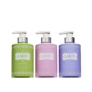 Gel de Baño y Limpiador Corporal Líquido con Aroma Amaderado para el Cuidado de Personas Mayores, con Control de Olor Duradero y Complejo de Ceramidas Nutritivas - Product Image 4