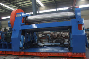 Machine à cintrer les tôles métalliques hydraulique à quatre rouleaux CNC W12 avec pré-cinçage automatique pour la fabrication de réservoirs et de cylindres - Product Image 4