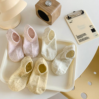 Chaussettes courtes respirantes pour femmes, nouvelle collection printemps-été, imprimées sur la semelle, chaussettes basses à bouche peu profonde pour femmes