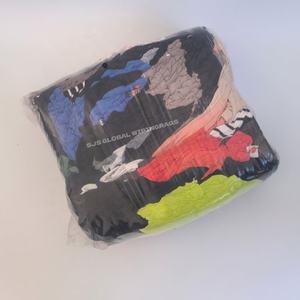 Trapos de tela premium recuperados con trapos de camiseta 100% algodón industrial para limpieza - Product Image 1