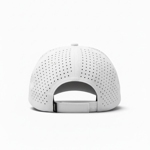 Casquette de golf OEM personnalisée en maille perforée avec logo, 5 panneaux, visière légèrement incurvée, snapback, patch en caoutchouc imperméable - Product Image 4