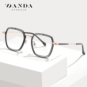 Danda Eyewear Lunettes rectangulaires à monture complète anti-lumière bleue JS8601 Unisexe Monture en métal légère - Product Image 1