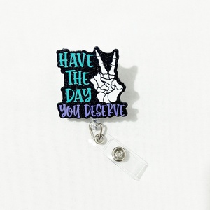 Bobine d'insigne de paillettes squelette amusant acrylique accessoires d'infirmière <span class=keywords><strong>porte</strong></span>-carte d'identité <span class=keywords><strong>porte</strong></span>-bobine d'insigne rétractable avec pince crocodile - Product Image 6