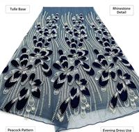Tissu en dentelle de tulle bleu marine avec plumes de paon, strass et broderie 3D, maille légère perlée pour soirée de remise de diplôme, mariage et fête