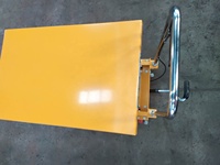 Chariot élévateur à ciseaux hydraulique mobile Zhongxiang 150 kg avec roues, taille personnalisable, utilisation facile et sécurisée