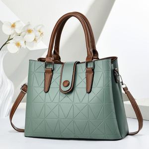 Bolso de Viaje Pu - Elegante Diseño de Hombro y Bandolera para Damas de Mediana Edad, Gran Capacidad, Cierre de Cremallera, Portátil - Product Image 1