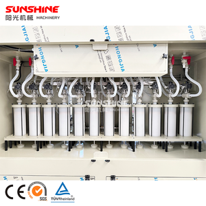 Remplisseuse automatique d'eau <span class=keywords><strong>de</strong></span> blanchiment <span class=keywords><strong>de</strong></span> type linéaire 1L 5L <span class=keywords><strong>20L</strong></span> pour liquide moussant chimique - Product Image 5