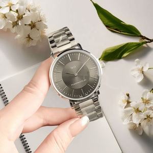 Reloj de Lujo para Hombre con Movimiento de Cuarzo, Caja de Aleación de 40 mm, Esfera con Diseño de Dibujos Animados, Correa de Cocodrilo/Silicona - Product Image 1