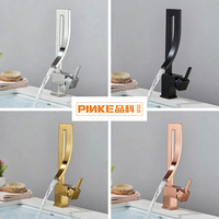 Robinet de lavabo à poignée unique en chrome noir de luxe robinet d'évier en laiton Durable monté sur le pont pour les villas