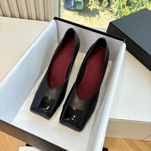 Tacones Altos de Plataforma con Punta Plana de Media Luna, Estilo Clásico, con Cierre, de Alta Calidad, Línea Nueva de Lujo para Primavera/Verano - Product Image 1