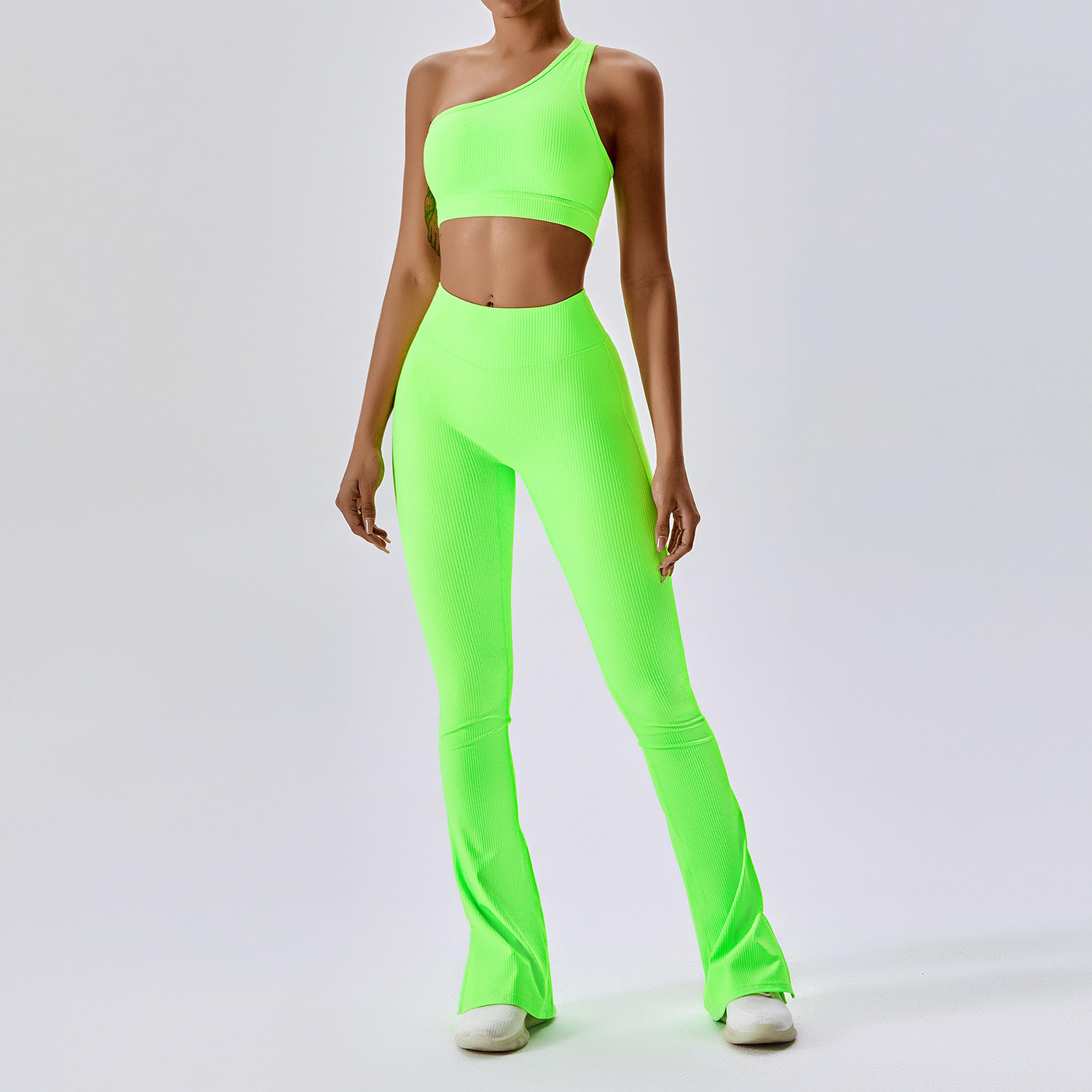 สีเขียว