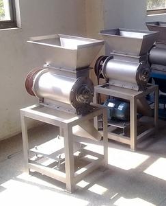 Máquina trituradora de jugo de mango de manzana multifuncional completamente automática para fábrica de bebidas - Product Image 5