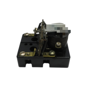 8501 كو-<span class=keywords><strong>3</strong></span> سير. وحدة تحكم برمجة PLC مخصصة للأتمتة الصناعية، 277 فولت تيار متردد، 10 أمبير، جديدة أصلية، متوفرة في المخزون - Product Image 1