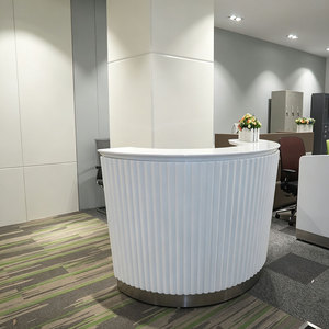Comptoir demi-rond blanc moderne de luxe haut de gamme pour salon, <span class=keywords><strong>banque</strong></span>, institut de beauté, spa, mobilier de bureau commercial, bureau de réception - Product Image 3