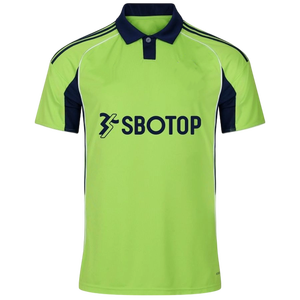 2025-2026 YHブランド スタイリッシュ レトロ カスタマイズ可能 100% ポリエステル ユニセックス サッカーユニフォーム 熱転写プリント ナショナルチームユニフォーム - Product Image 5