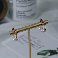 Boucles d'oreilles clous en perles d'eau douce faites à la main, unisexe, polyvalentes pour le quotidien, tige en argent S925, double usage, vente en gros, boucles d'oreilles pour fille