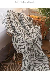 Manta de punto <span class=keywords><strong>reversible</strong></span> de diseñador geométrico de dos <span class=keywords><strong>colores</strong></span> en blanco y negro simple <span class=keywords><strong>Nórdico</strong></span> - Product Image 5
