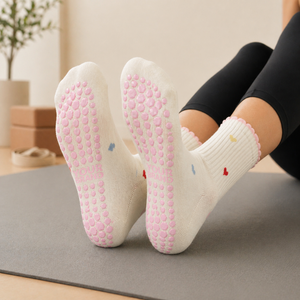 <span class=keywords><strong>Chaussettes</strong></span> de yoga antidérapantes OEM pour femmes, idéales pour le Pilates et le sport, avec logo personnalisé, antibactériennes et respirantes – Nouvelle collection en promotion - Product Image 2