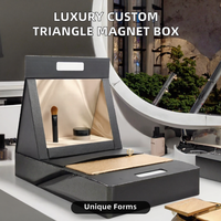 Boîtes rigides magnétiques triangulaires de luxe personnalisées, emballage en carton recyclable, pliage plat, cosmétiques aseptiques, shampoing, vernis à ongles, cadeau