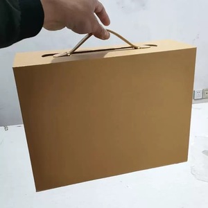 Lüks Geri Dönüştürülebilir Manyetik Hediye Kutuları Pembe Özelleştirilebilir İpli Saplı Karton Ambalaj Kutuları - Product Image 5
