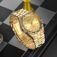 Vente en gros Montre à quartz pour couple haut de gamme avec ceinture en acier Mouvement citoyen avec strass en or Conception de dessin animé de luxe avec logo personnalisé
