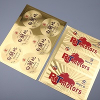 Op Maat Gemaakte Logo Composiet Pers Print Verdikte Huisdier Aluminiumfolie Reliëf Metallic Sticker Voor Wijnfles Naamplaatje Merk