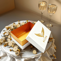 Boîte d'emballage en carton rigide de luxe pour vin avec logo personnalisé, gaufrage à chaud doré, revêtement UV et lamination mate
