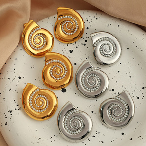 ต่างหูรูปทรงหอยสังข์มุกสีขาวโลหะผสมสังกะสีสีทองสีเงินแฟชั่นเครื่องประดับของขวัญโอกาสการจัดวางแบบฝังขอบ EH724 - Product Image 1