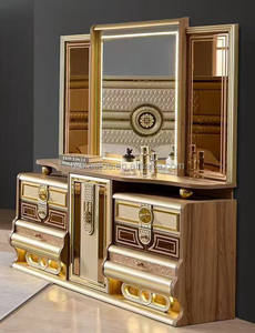 Juego de Muebles de Dormitorio de Lujo con Espejo Iluminado LED de 8 Piezas, Estilo Real, Tamaño King, 6 y 8 Puertas - Product Image 5