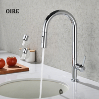 Robinet de cuisine monocommande chromé avec douchette extractible pour eau chaude et froide, idéal pour hôtels et hôpitaux, fabriqué en Chine.